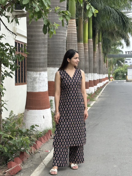 Midnight Motif Kurta Set